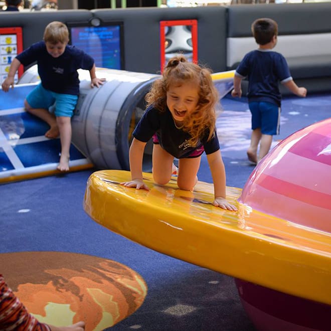 kids playing ashland town center